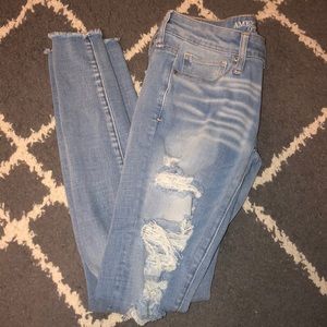 American eagle light washed ripped Jeans